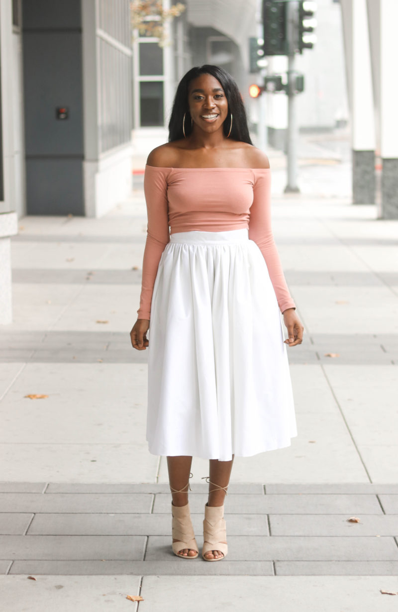 DIY White Denim Gathered Midi Skirt Tutorial , Sewing For Beginners, Sewing Tutorials, Skirt Tutorials, White Denim Skirt, DIY Fashion, Midi Skirt, Gathered skirt with pockets