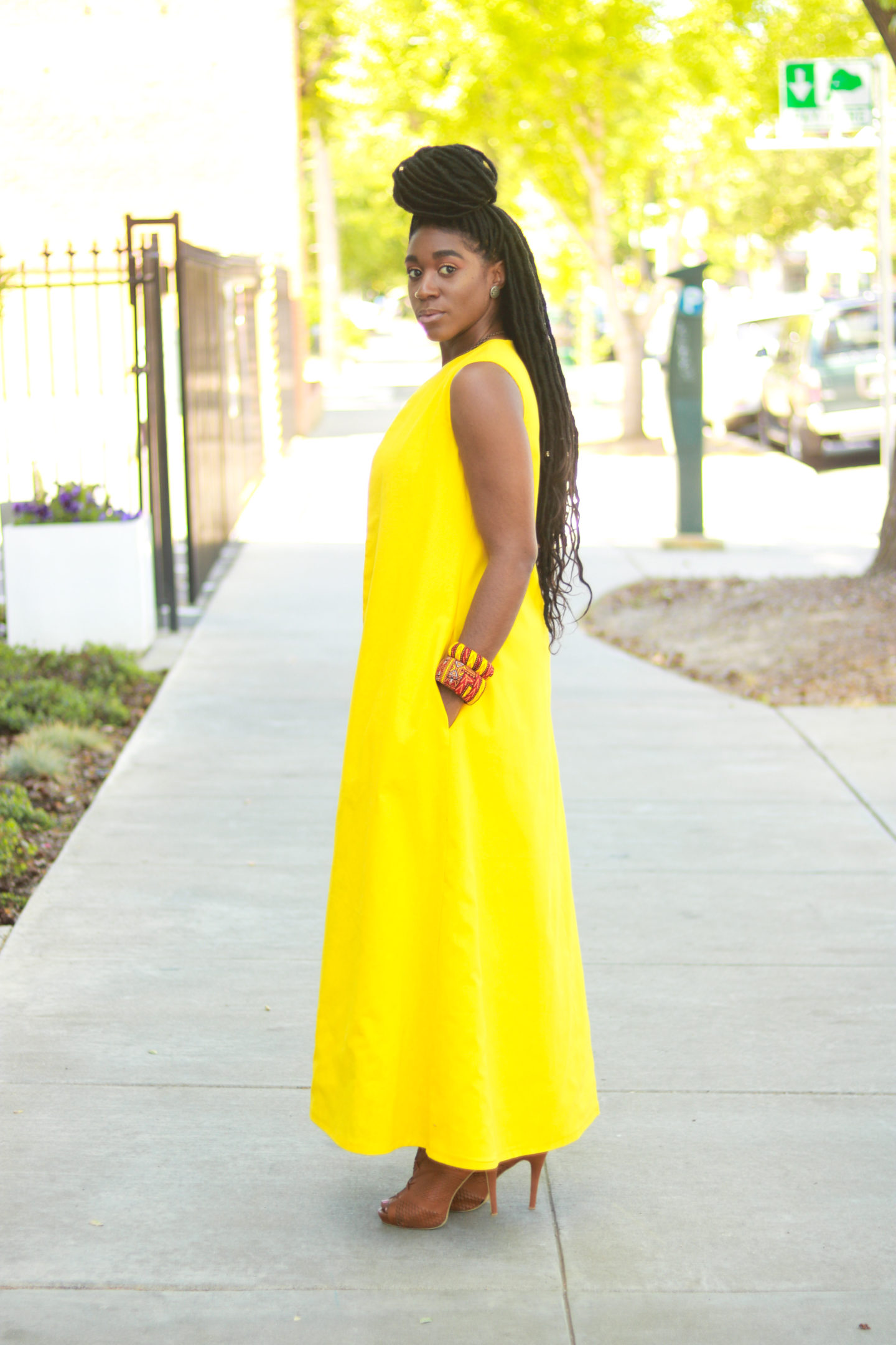 DIY Sleeveless Duster with a Lining and Fabric Review - Montoya Mayo