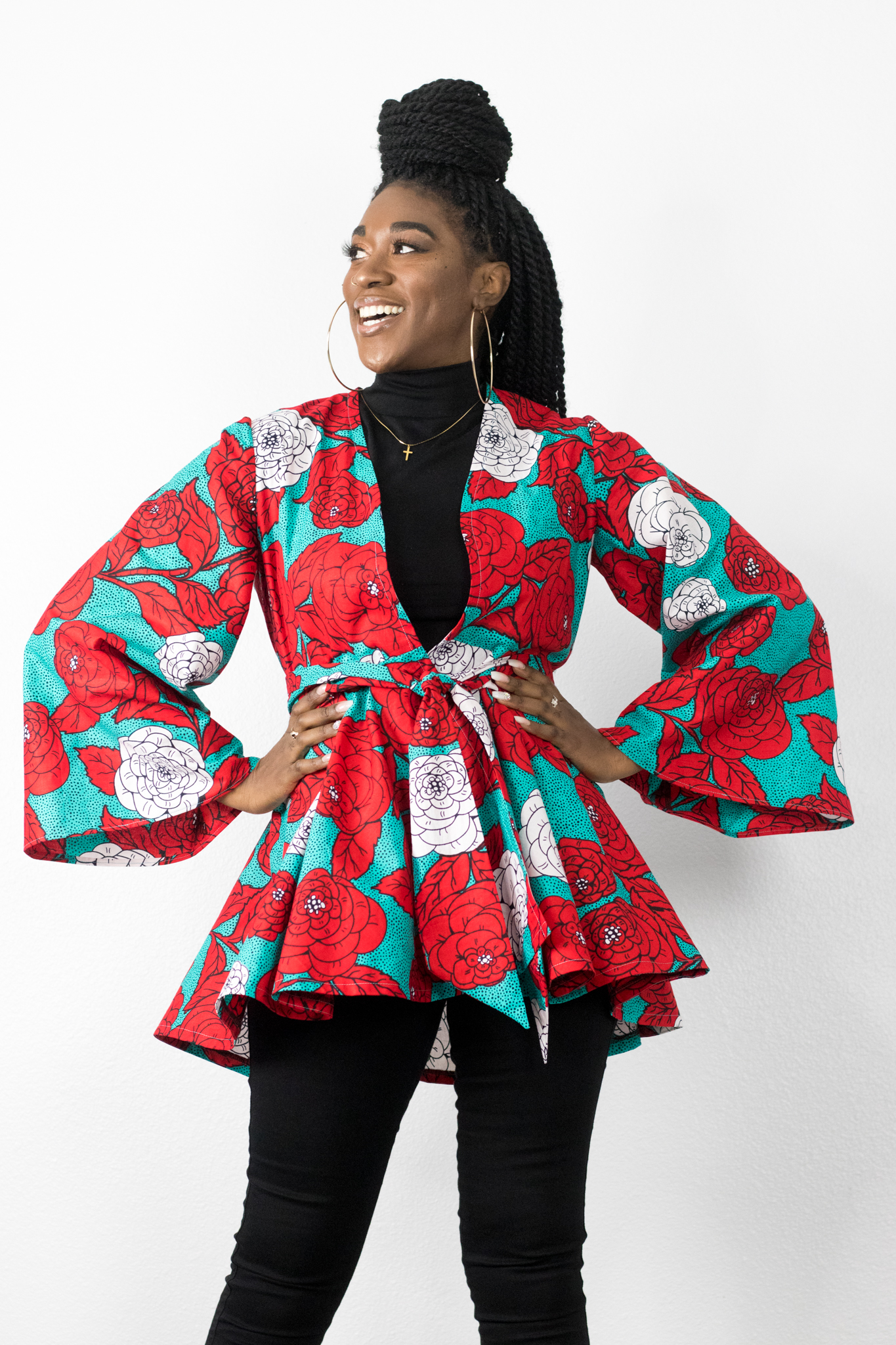 https://montoyamayo.com/wp-content/uploads/2020/01/DIY-Sewing-Wrap-Top-With-Bell-Sleeve-Ankara-African-Wax-print-floral-print-red-white-blue-11.jpg